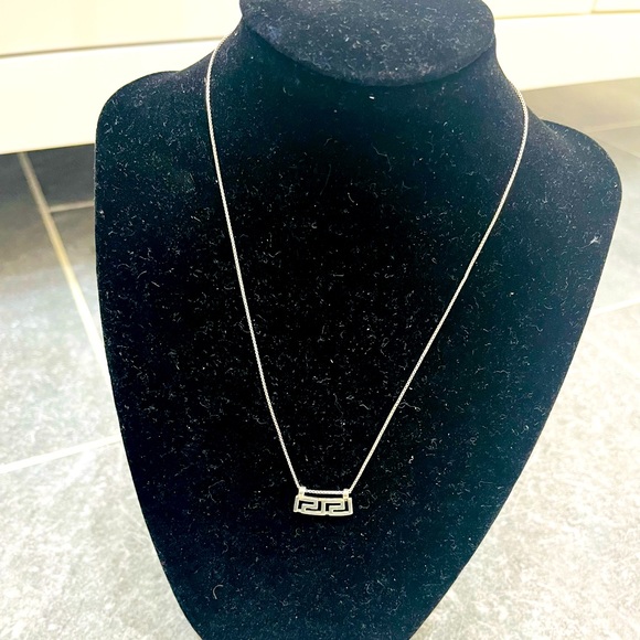 Silver Greek designed Necklace - Picture 1 of 3
